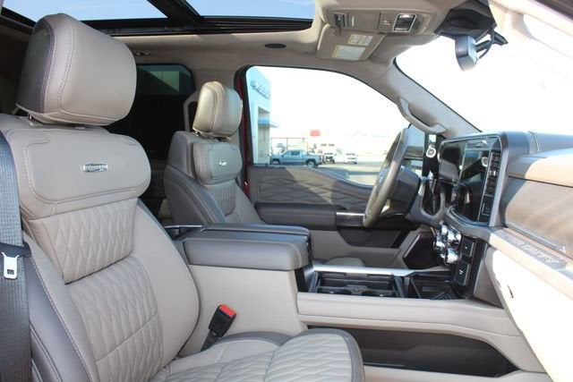 2025 Ford F-250 Platinum