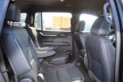 2024 GMC Acadia Denali