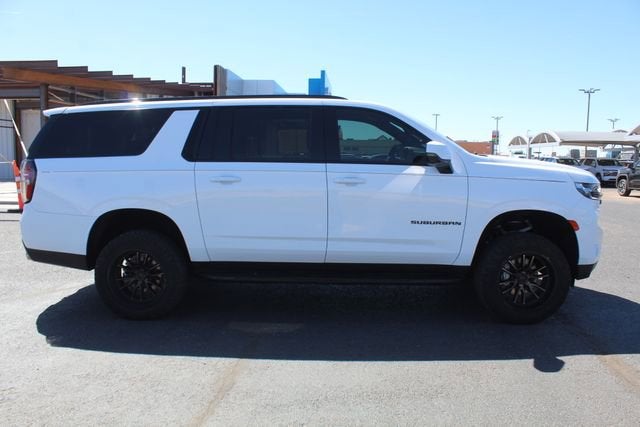 2024 Chevrolet Suburban RST