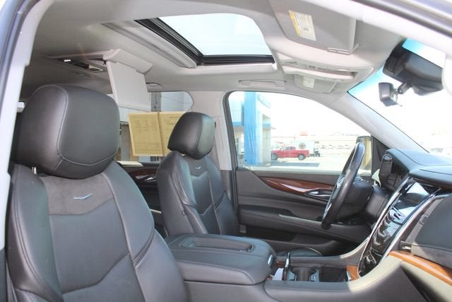 2020 Cadillac Escalade Luxury