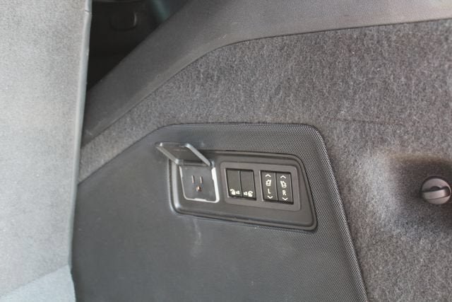 2023 Cadillac Escalade 4WD Sport