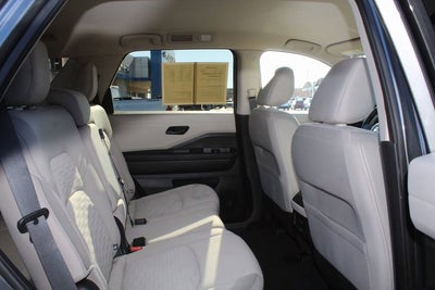 2023 Nissan Pathfinder SV