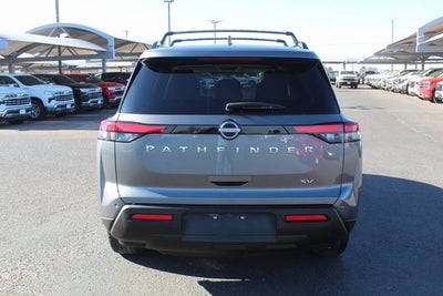 2023 Nissan Pathfinder SV