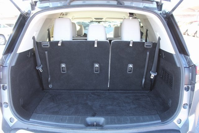 2023 Nissan Pathfinder SV