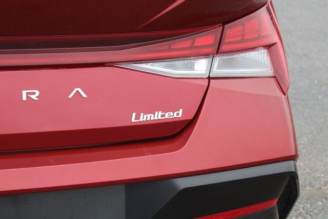 2024 Hyundai Elantra Limited